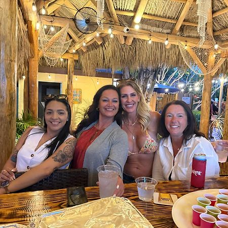 Siesta Key Palms Resort Point O'Rocks ภายนอก รูปภาพ