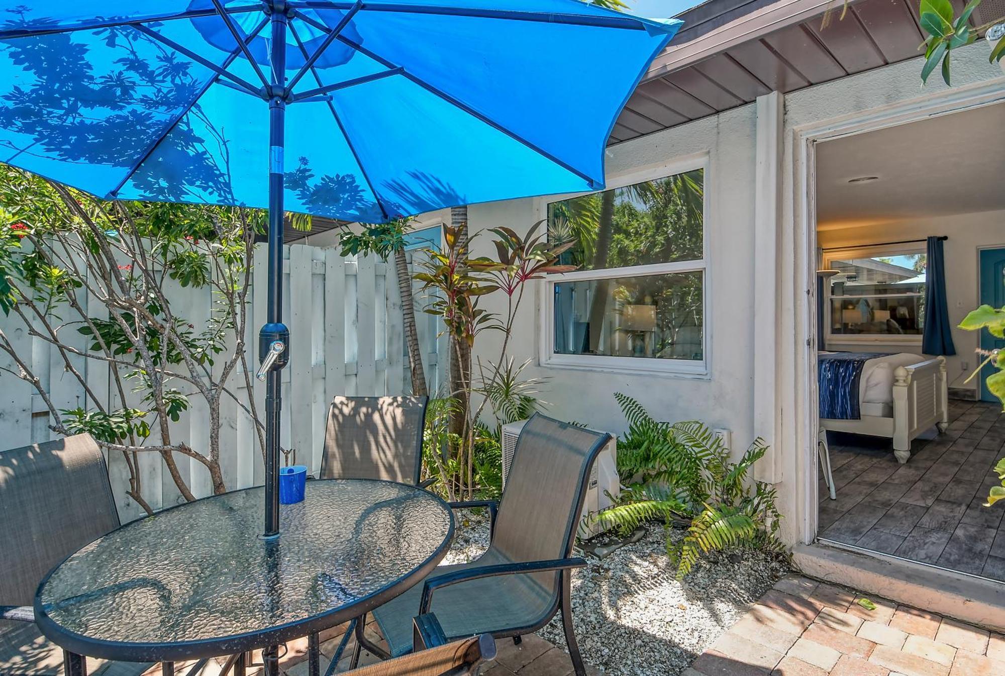 Siesta Key Palms Resort Point O'Rocks ภายนอก รูปภาพ